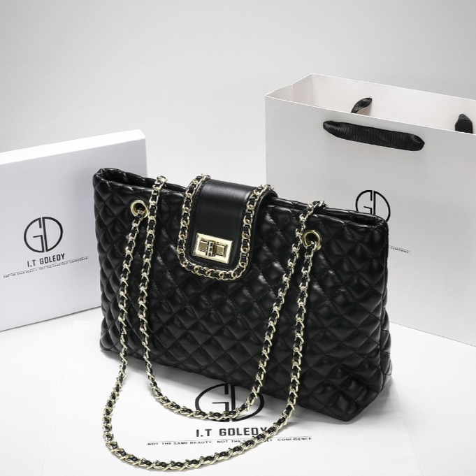 Women's Leather Chain Strap Tote Bag